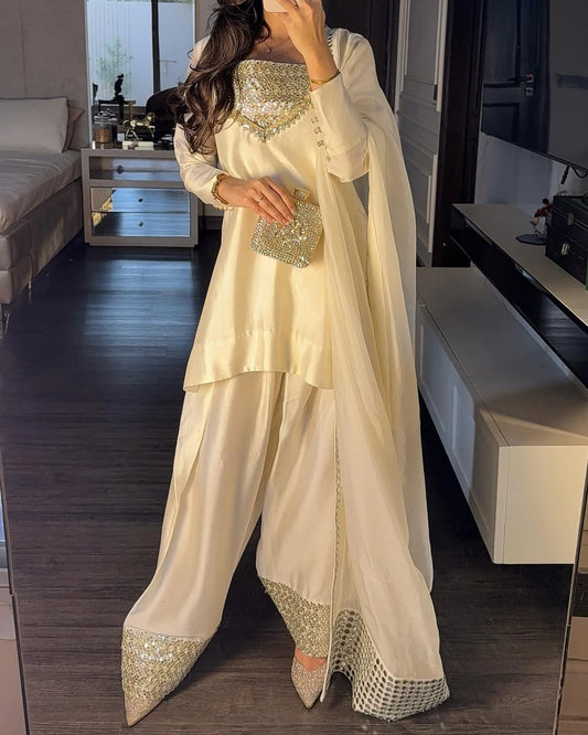 Beautiful Farshi Shalwar Suits – Elegant Pakistani Fashion