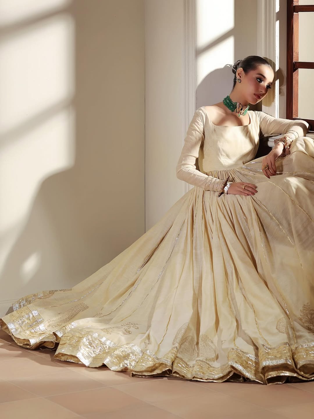 Royal Symphony Biscuit Pure Silk Shawl with 100 Kalidar Pishwas